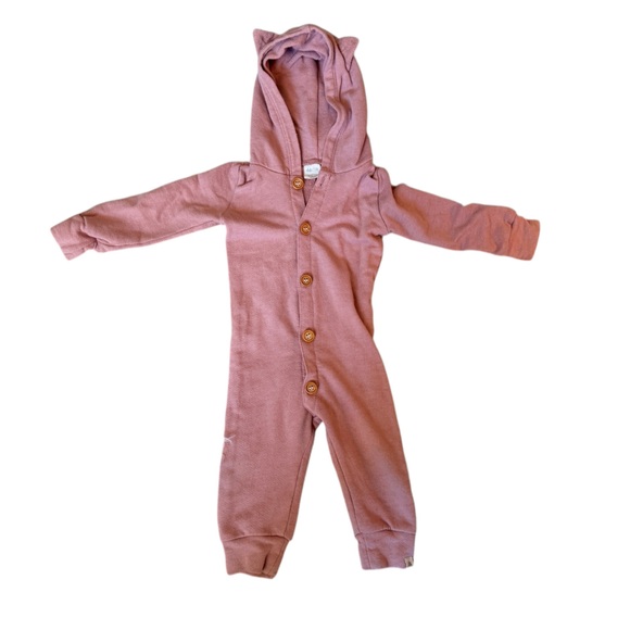Little Road Co. Other - Little Road Co (formerly Lulu &Roo) Pink Hooded Baby Onesie with Ears
